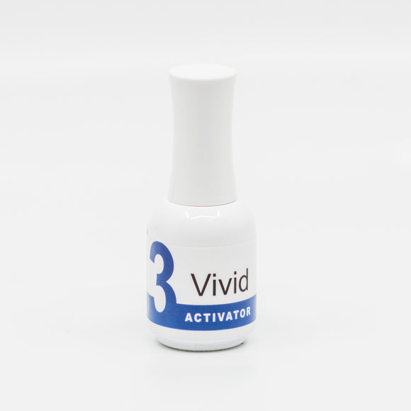 Vivid Nails Dip Activator Step 3